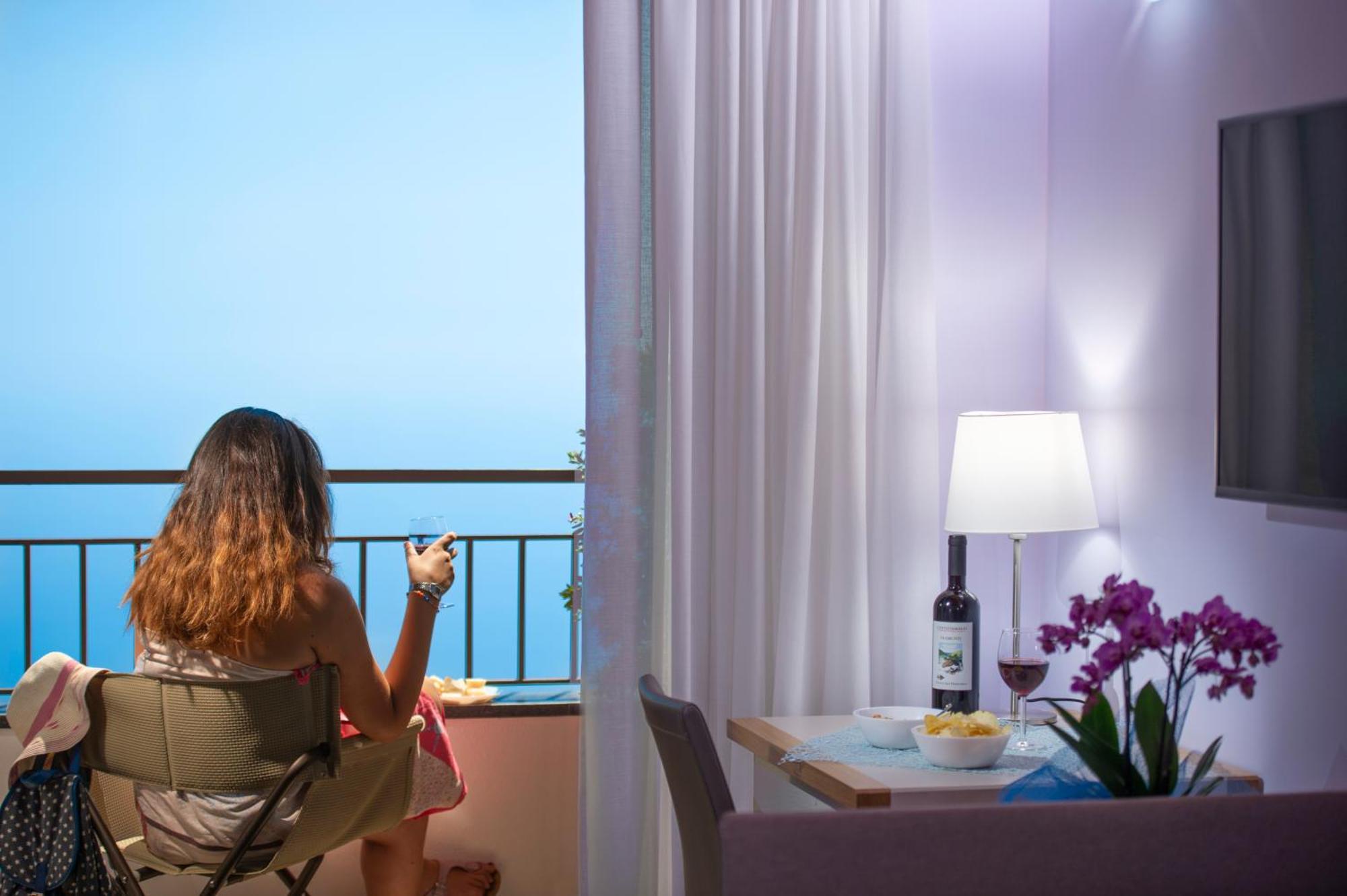 Villa Paradise Resort アジェーロラ エクステリア 写真