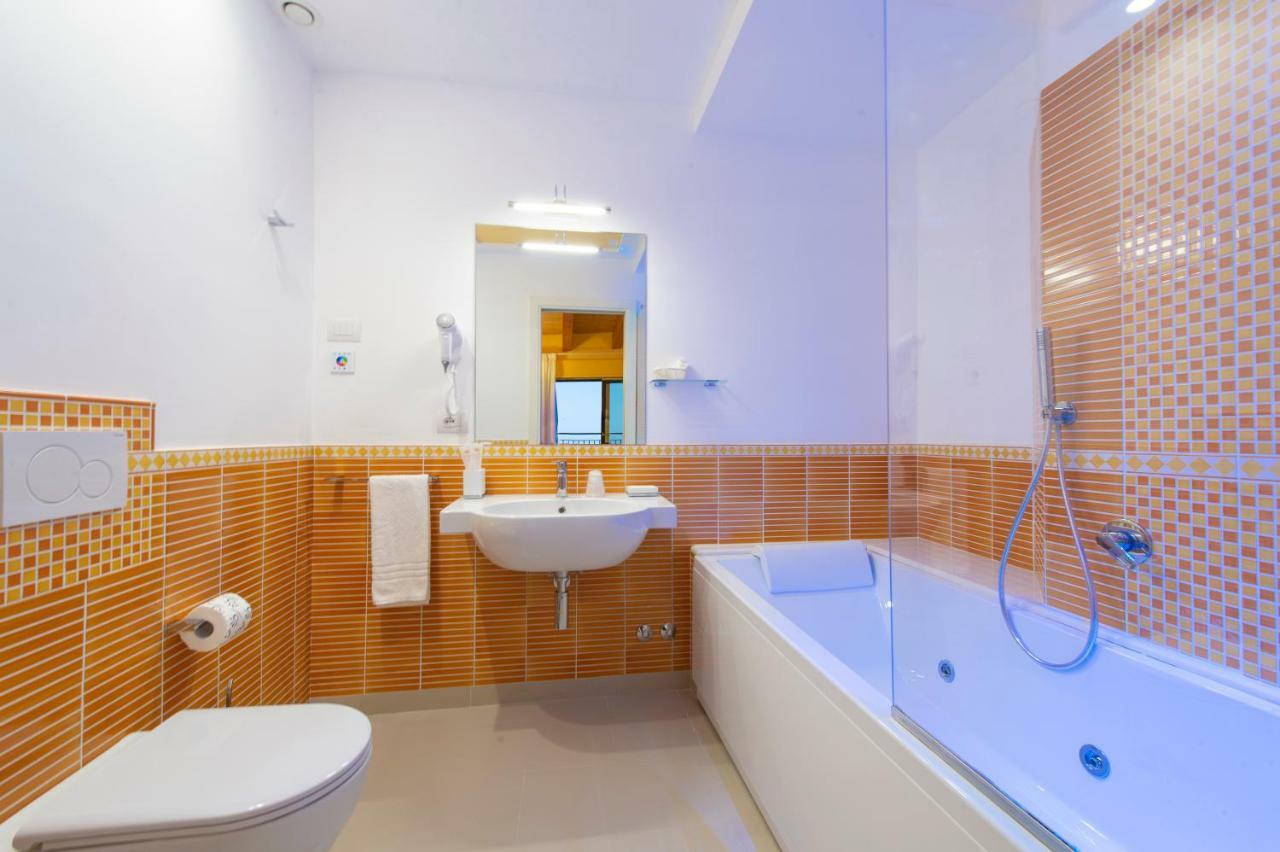 Villa Paradise Resort アジェーロラ エクステリア 写真