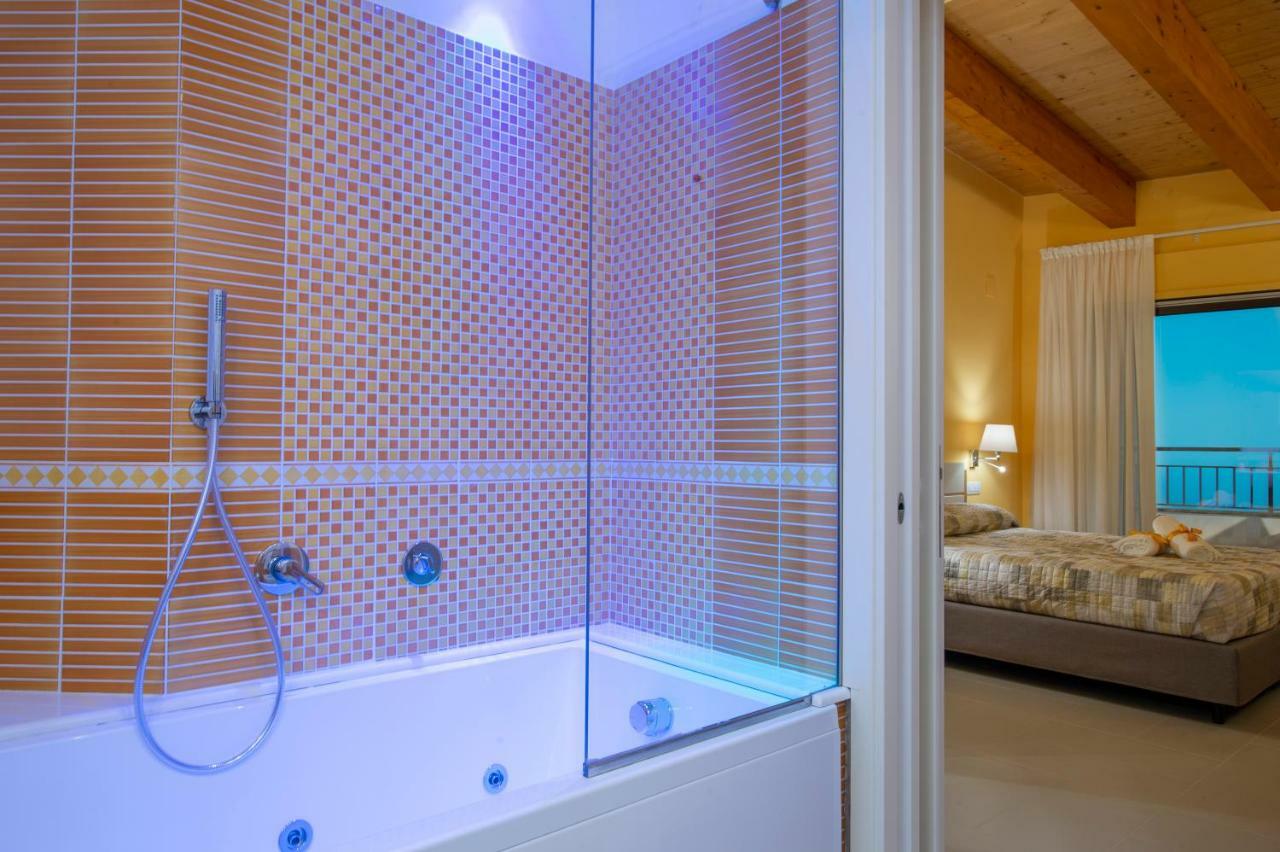 Villa Paradise Resort アジェーロラ エクステリア 写真